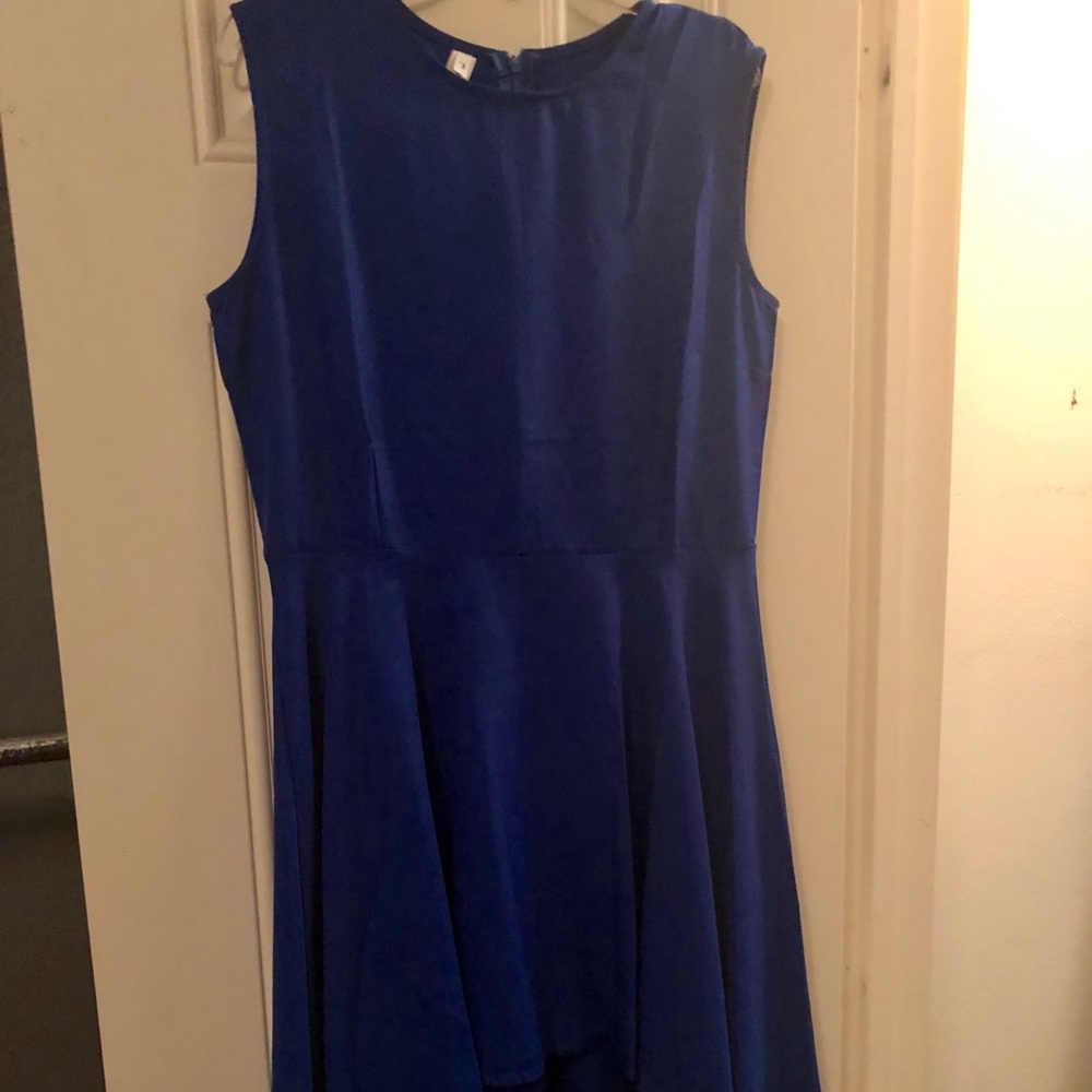 New Sleeveless HiLo Dress, shorter front